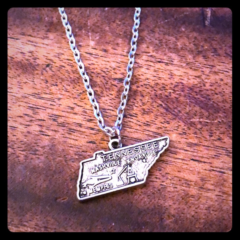 💜🎀Tennessee Necklace🎀💜